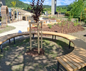 Projekty / Náučný chodník drevín a bylín v Klčove - foto