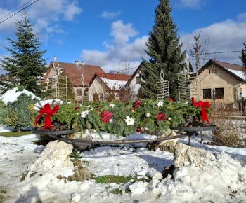 Aktuality / Adventný veniec  - foto