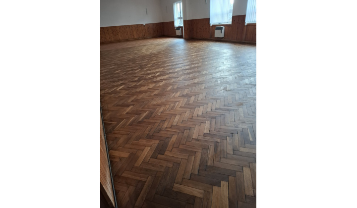 renovácia parkiet v KD